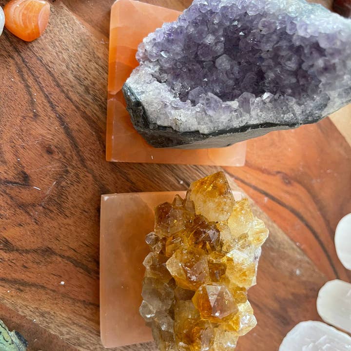 CaNatureLover - Wholesale Crystal Charging Plate - Polished Selenite Charging Station Round crystal plate, Flat Crystal Plate ,gemstone charging ,Protection Cleansing Meditation Crystal