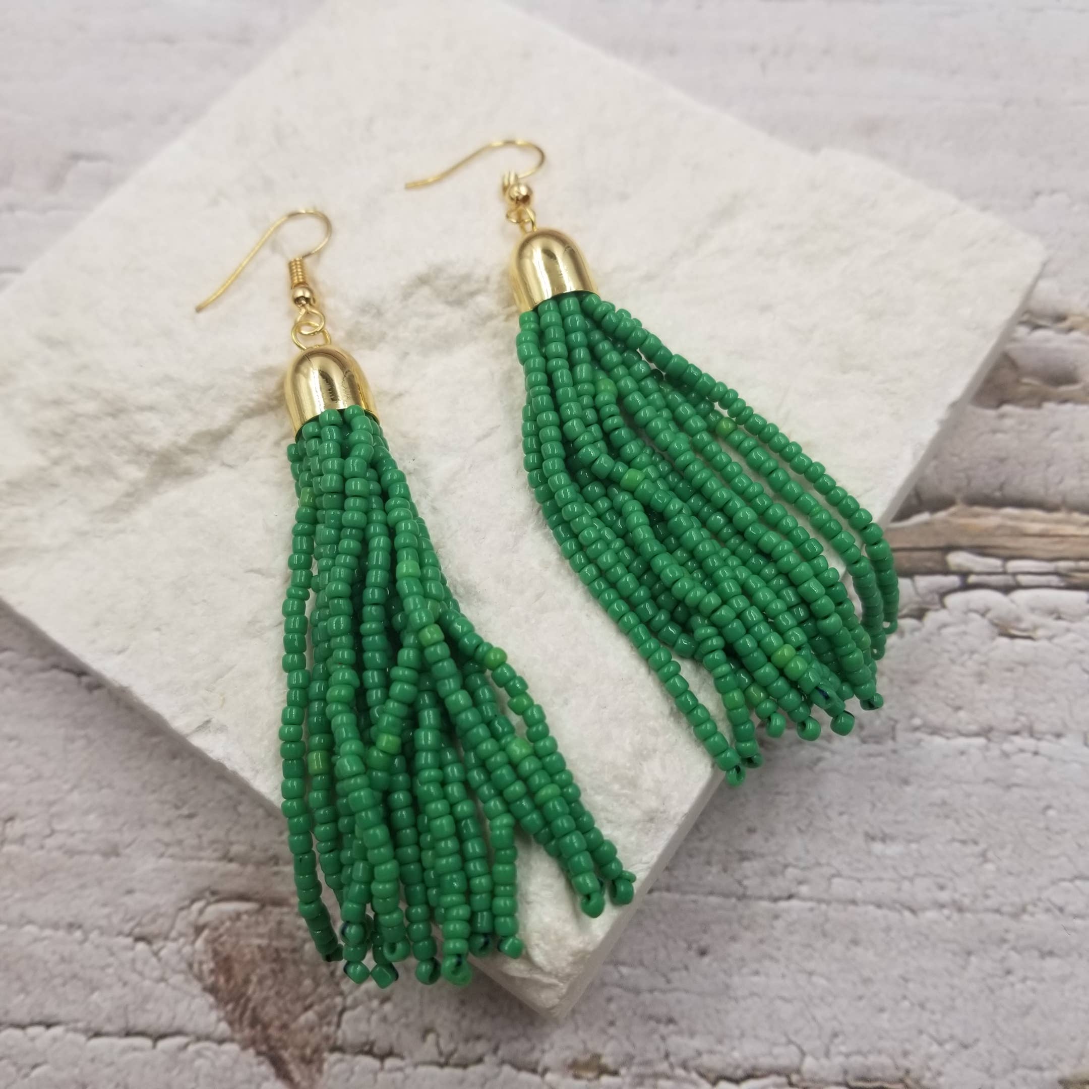 Treasure Wholesale – Brincos com berloques por atacado – Brincos de Grainha de Passel0