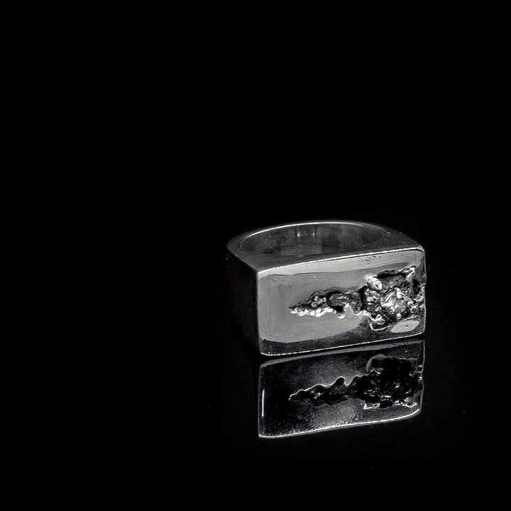 Anillo de plata con forma de meteorito con diamante en bruto para venta al por mayor de JUNGLE TRIBE