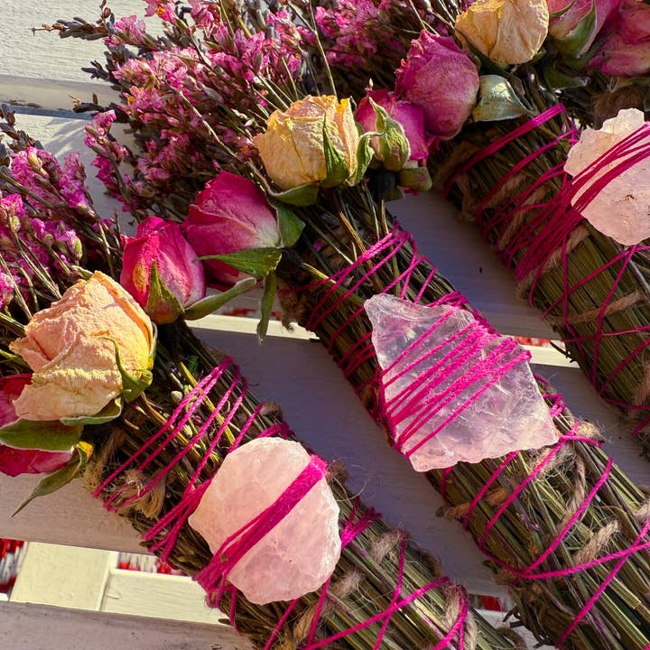 CharlieHaze - Wholesale Sage Bundle - Rose Quartz, Rosemary, Sage, and Lavender Smudge Stick4