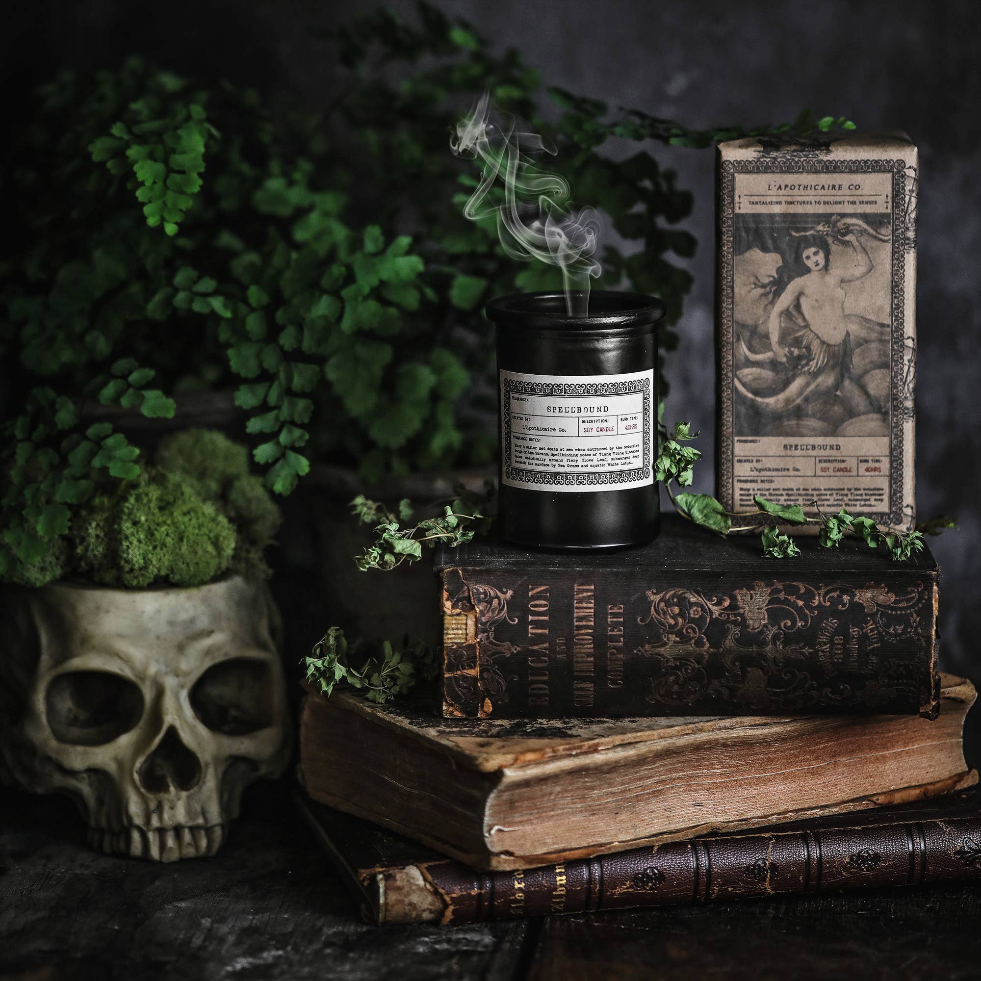 L'apothicaire Co. - Vente Bougie en bocal - NOIR | Spellbound | Bougie d'apothicaire 6 oz1