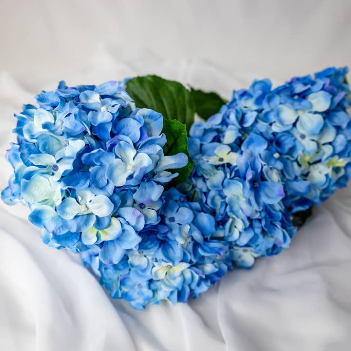 Realistic Artificial Flowers - Wholesale Artificial Flowers - Blue Hydrangea Soft Touch Silk-Realistic Artificial Flowers