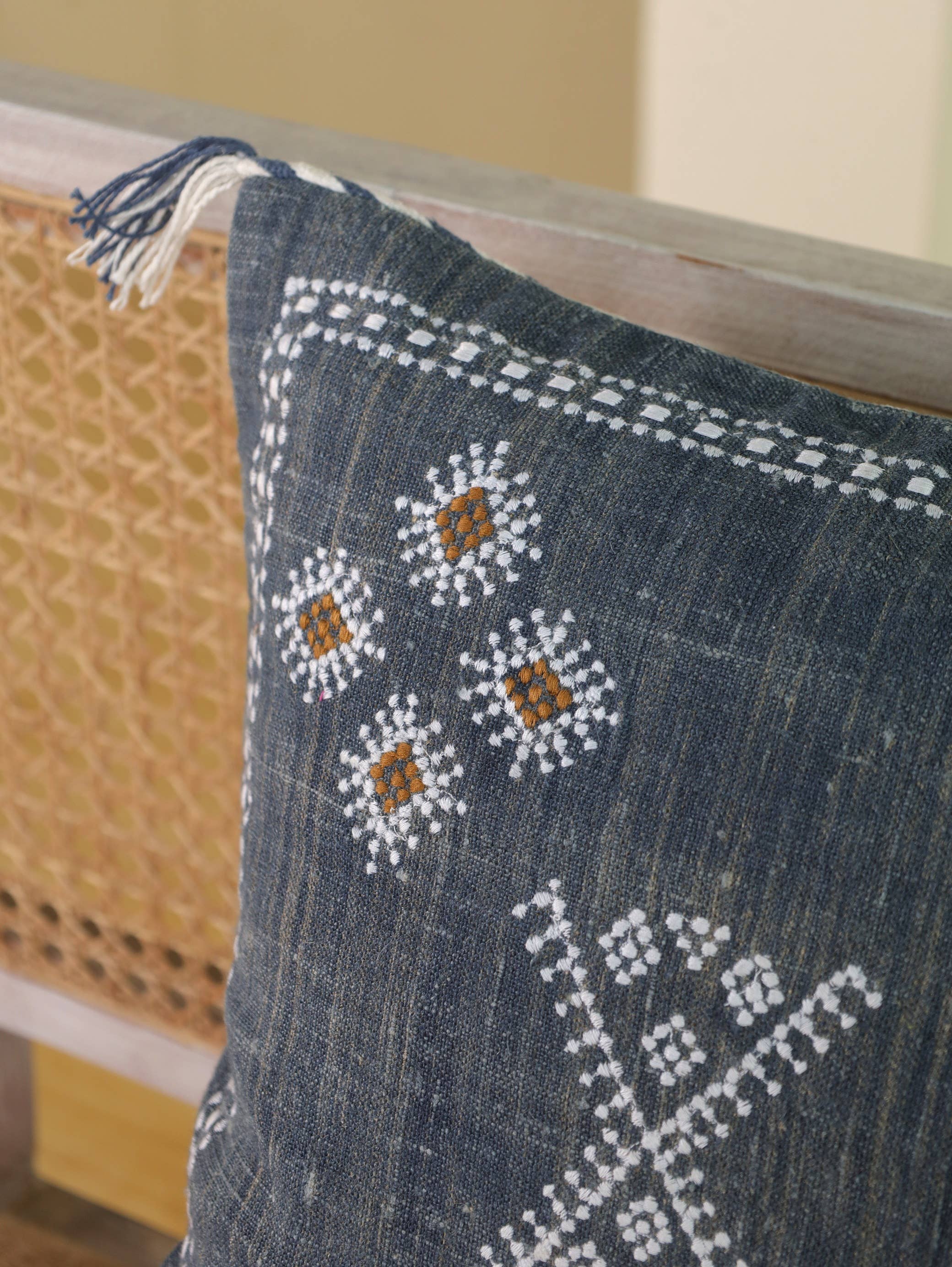 Eyda Homes - Wholesale Throw Pillow Cover - Boho Embroidered 20X20 Inches Linen Pillow Cover4