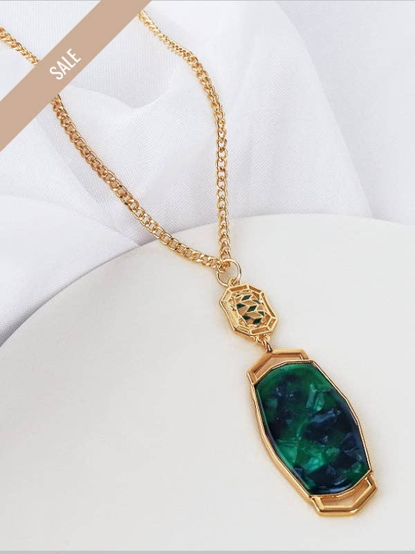 Collier Ruah Abena pour la vente par Ruahh HQ