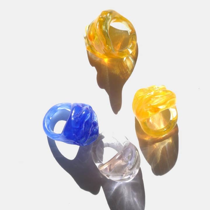 Handmade glass rings for wholesale by Pièce