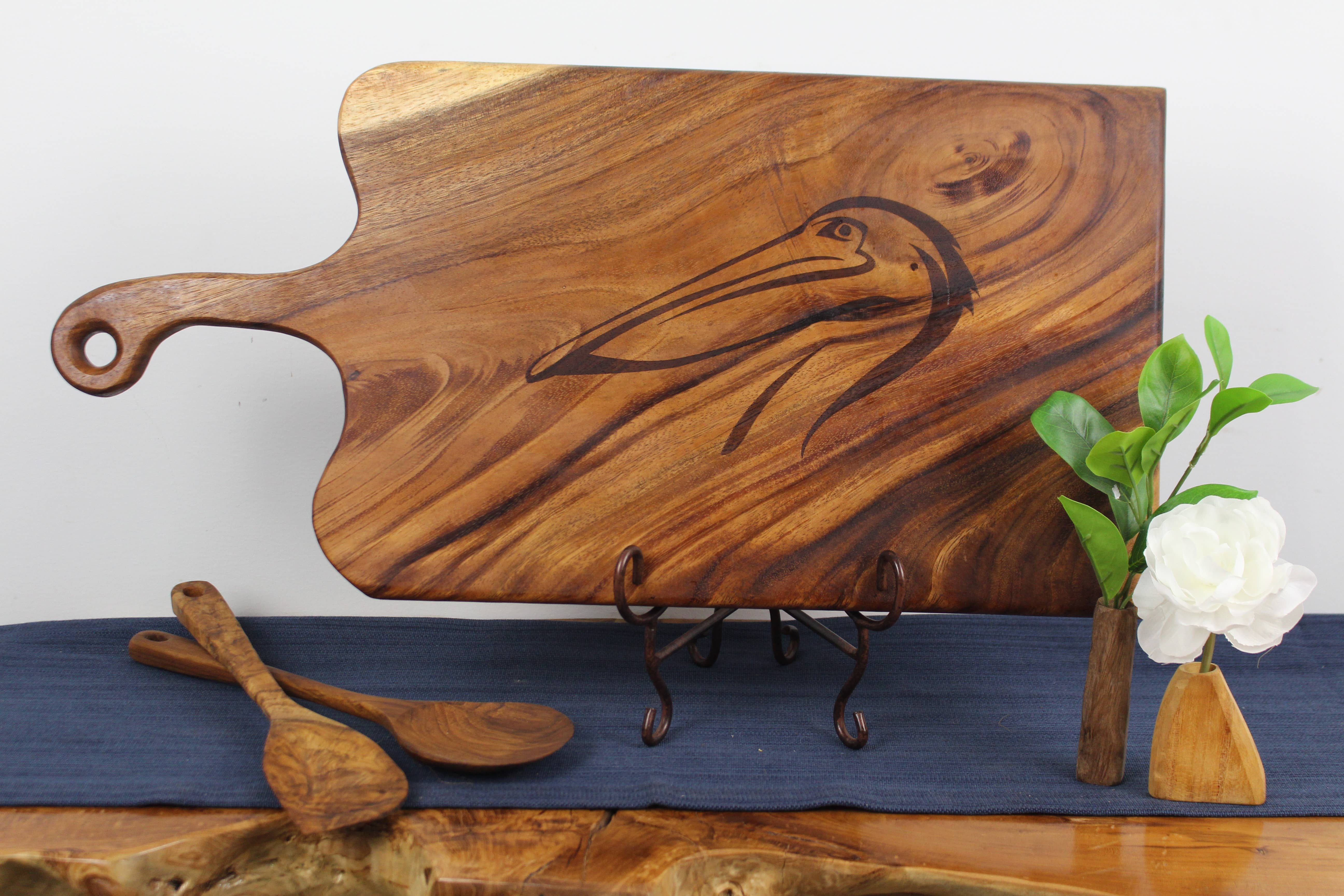 Tuckahoe Hardwoods – wholesale Cutting board – Extra Large Live Edge Board with Handle3