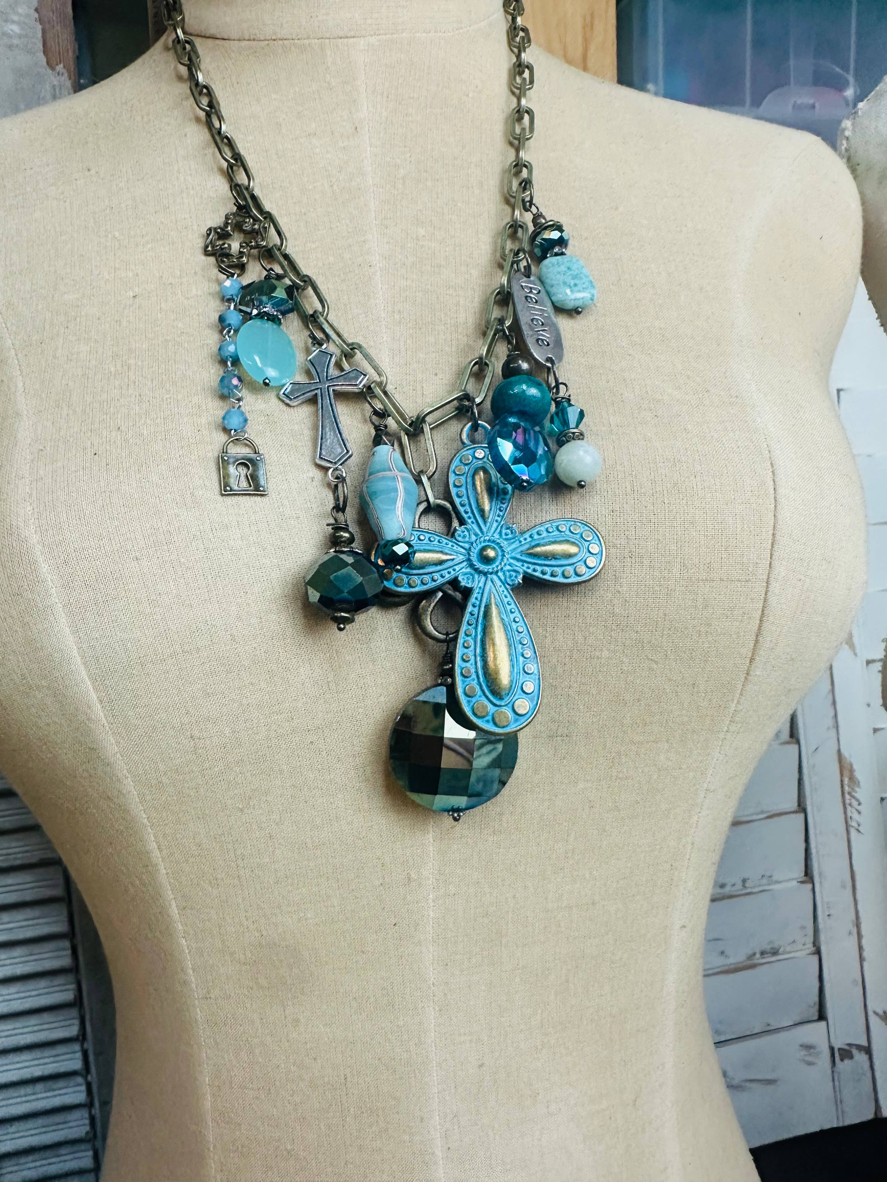 Scooples Jewelry - Wholesale Pendant/Charm Necklace - Gypsy Junk Original-Blues Neck