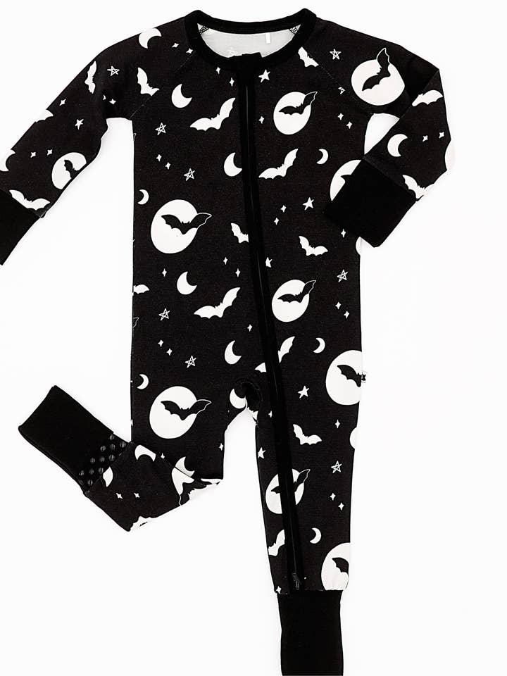 Kiki + Lulu - Wholesale Sleepsuit - Baby - Let’s Glow Trick or Treating Convertible Footies10