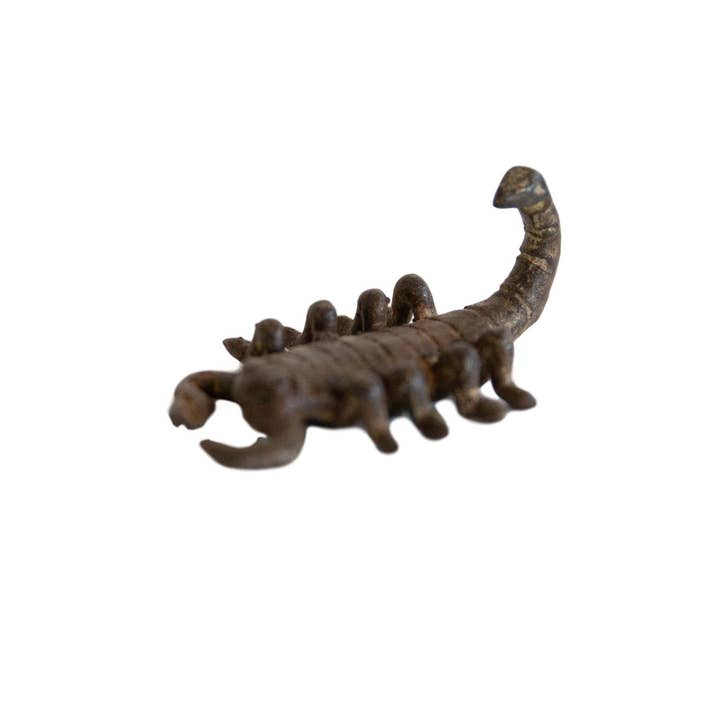Old New House - Vendita all'ingrosso Scultura - Scorpione africano in bronzo scuro vintage