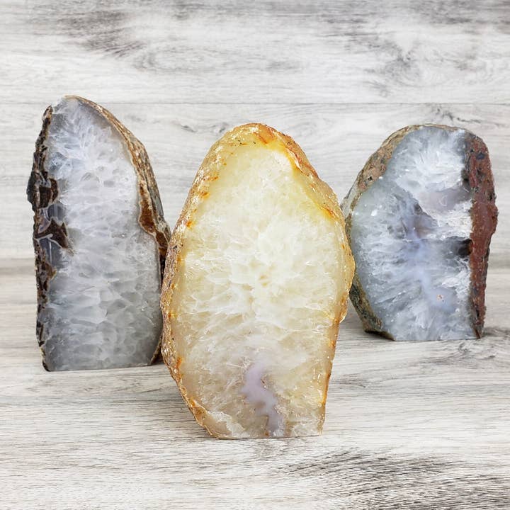 Wholesale Agate Lamp 5-7" with bulb and cord for wholesale by Crystal Joys Wholesale