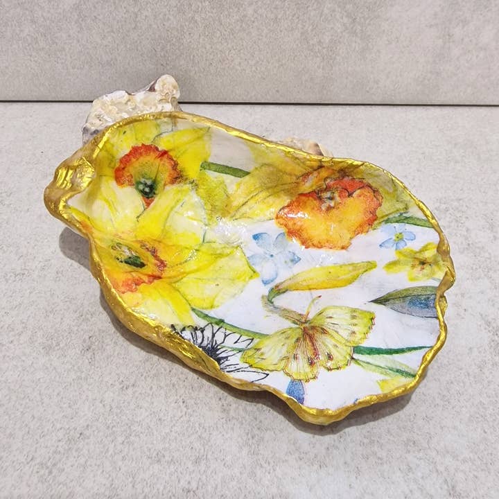 Daffodil Flowers Large Oyster Shell Trinket Dish for wholesale by Bee my Oyster