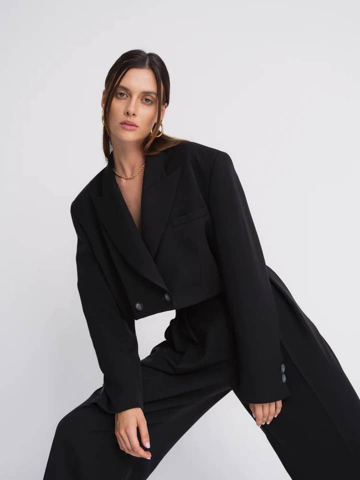 JUNE CROPPED BLACK BLAZER for wholesale by DOLLINA