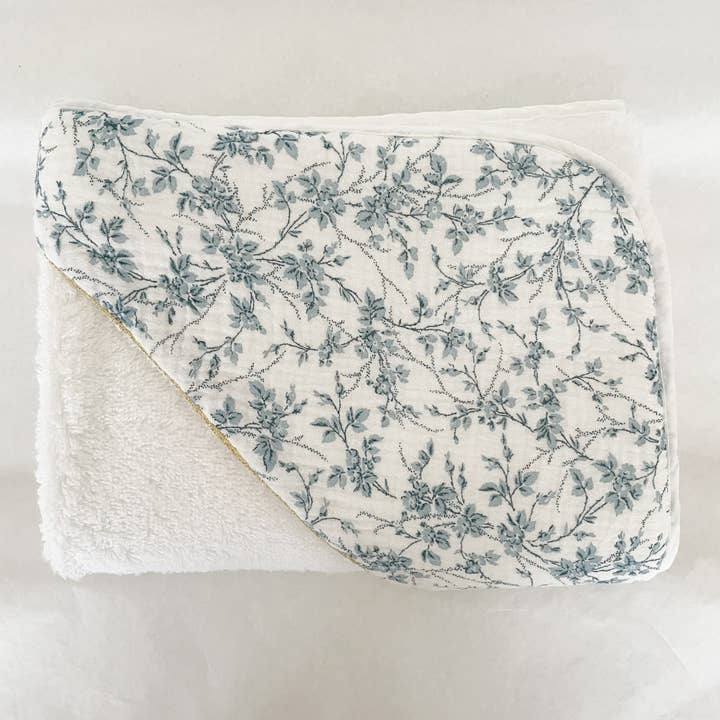 Blue Jouy cotton bath cape for wholesale by Les Juliettes Paris