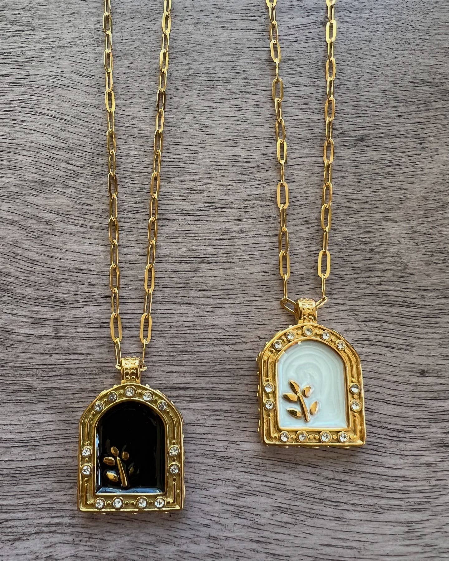 Chasing Cherubs - Wholesale Pendant/Charm Necklace - Framed1