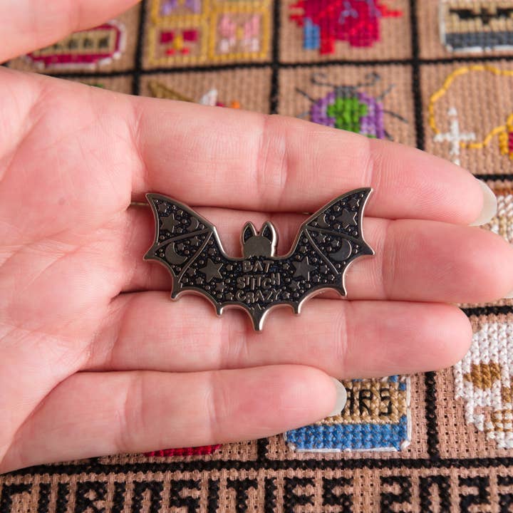 Stitchonomy - Wholesale Embroidery/Cross Stitch Supplies - Bat Stitch Crazy Needle Minder5