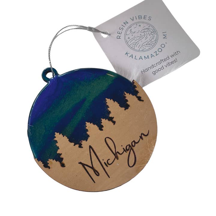 Resin Vibes by MB - Wholesale Ornament - Northern Lights Michigan Ornament 1
