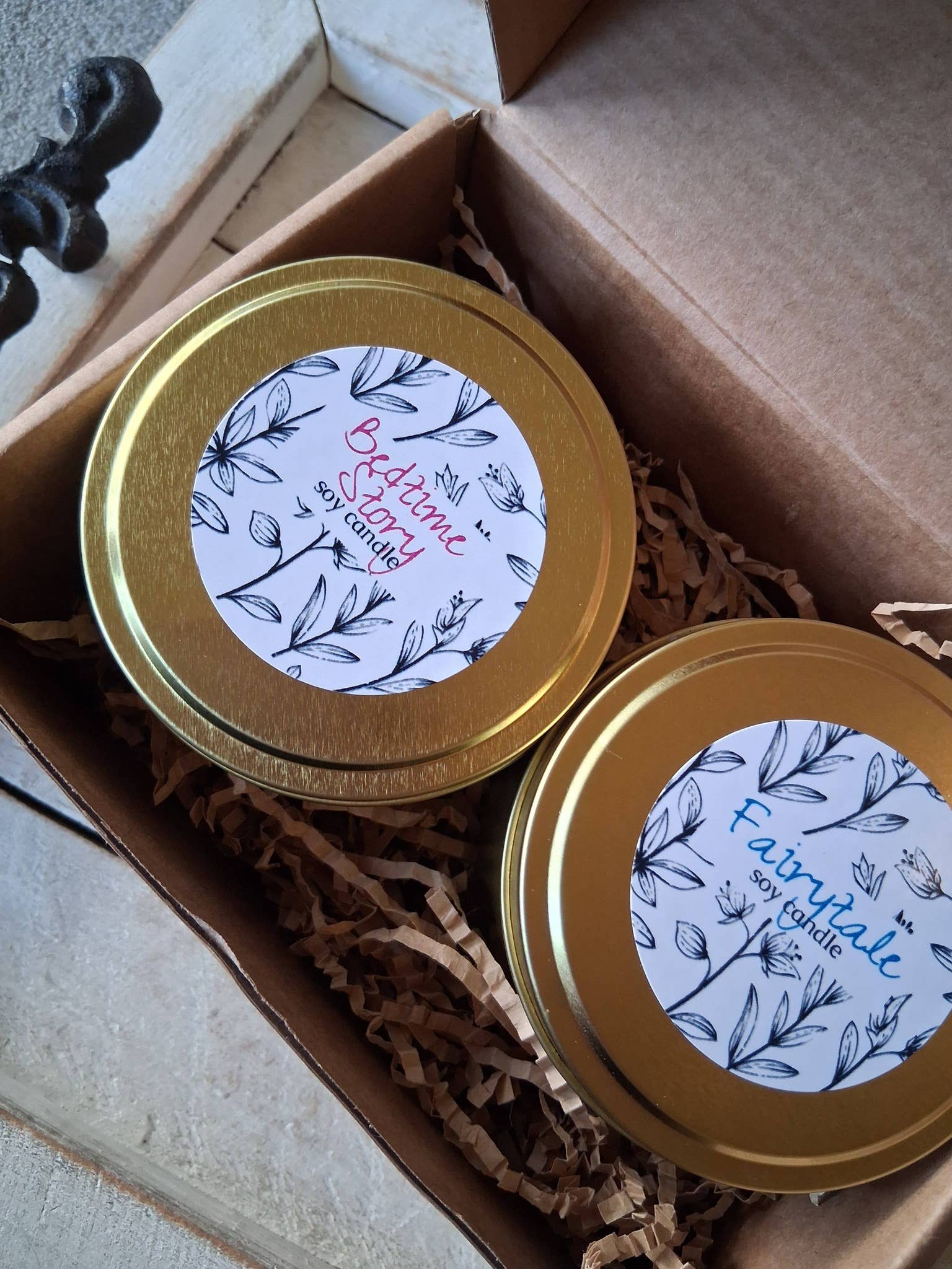 Willow & Wick Soapery - Wholesale Jar/Filled Candle - Apple + Maple + Bourbon | Natural Soy Candle | Wood Wick5