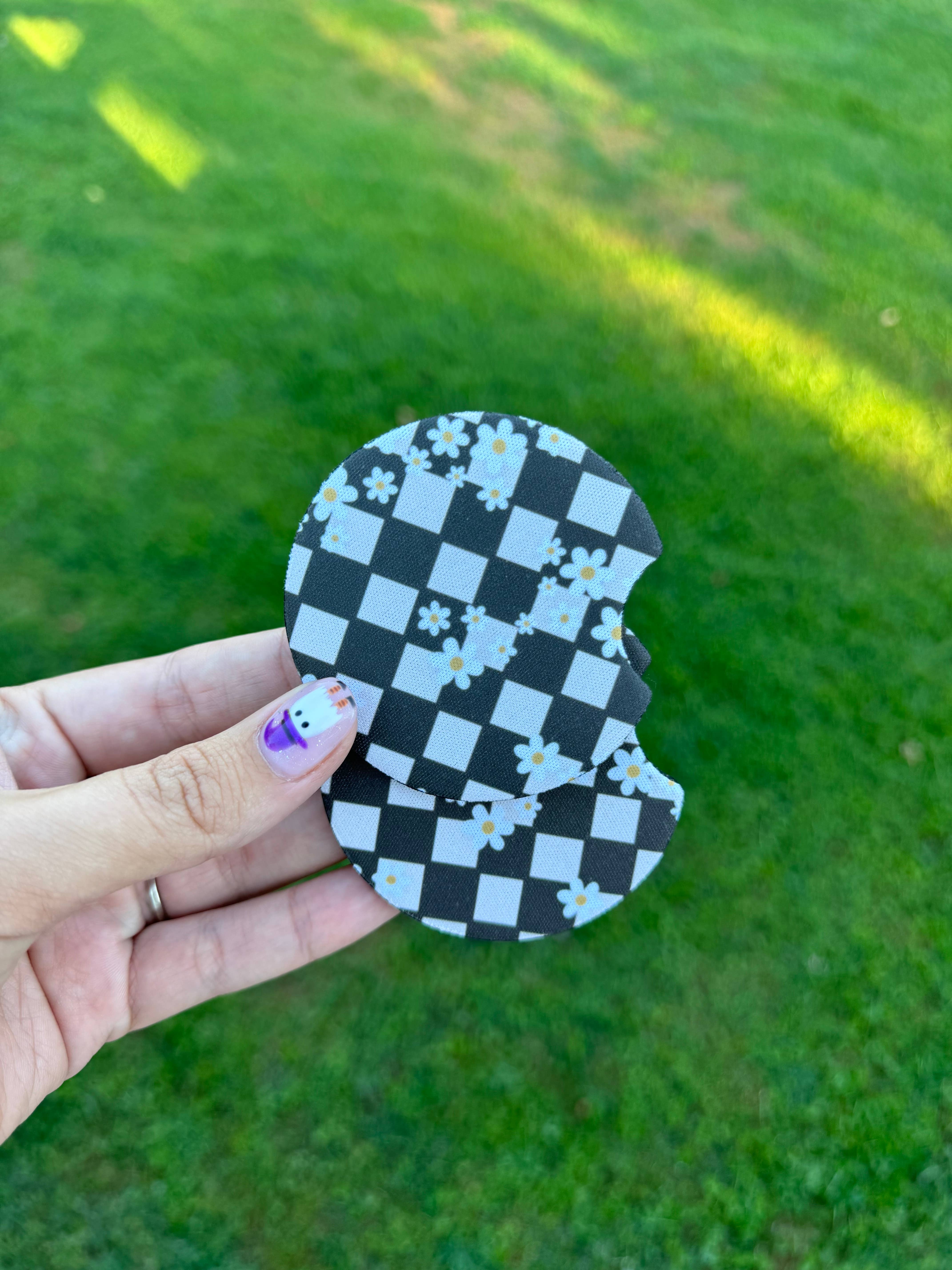 SarahMackenzieStudio - Wholesale Car coaster – women's - Checkered Daisies Car Coaster Set