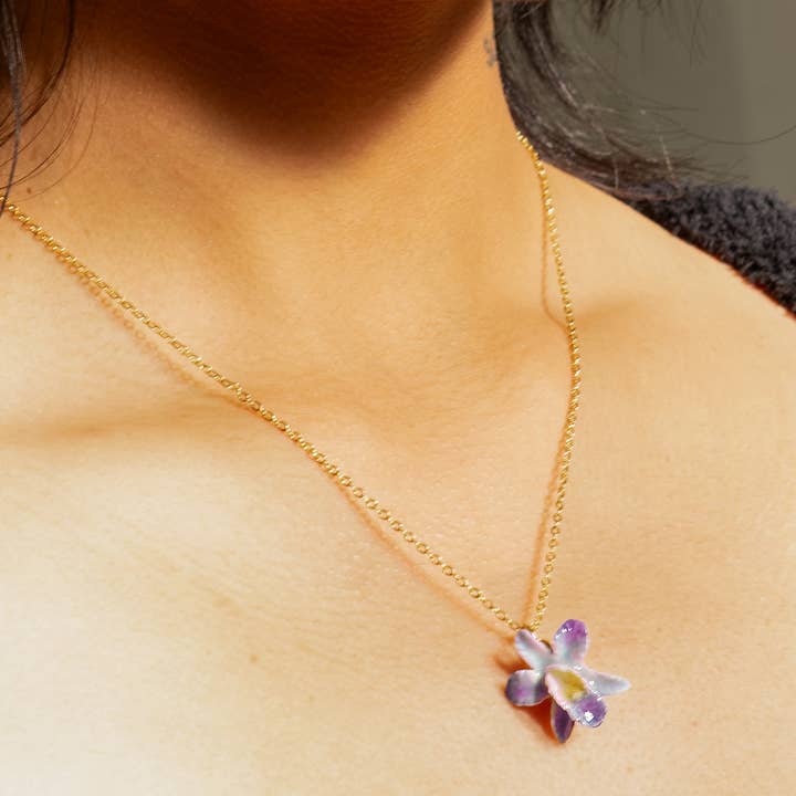 Peter and June - Wholesale Pendant/Charm Necklace - Earth Angel Orchid Necklace in Magenta0