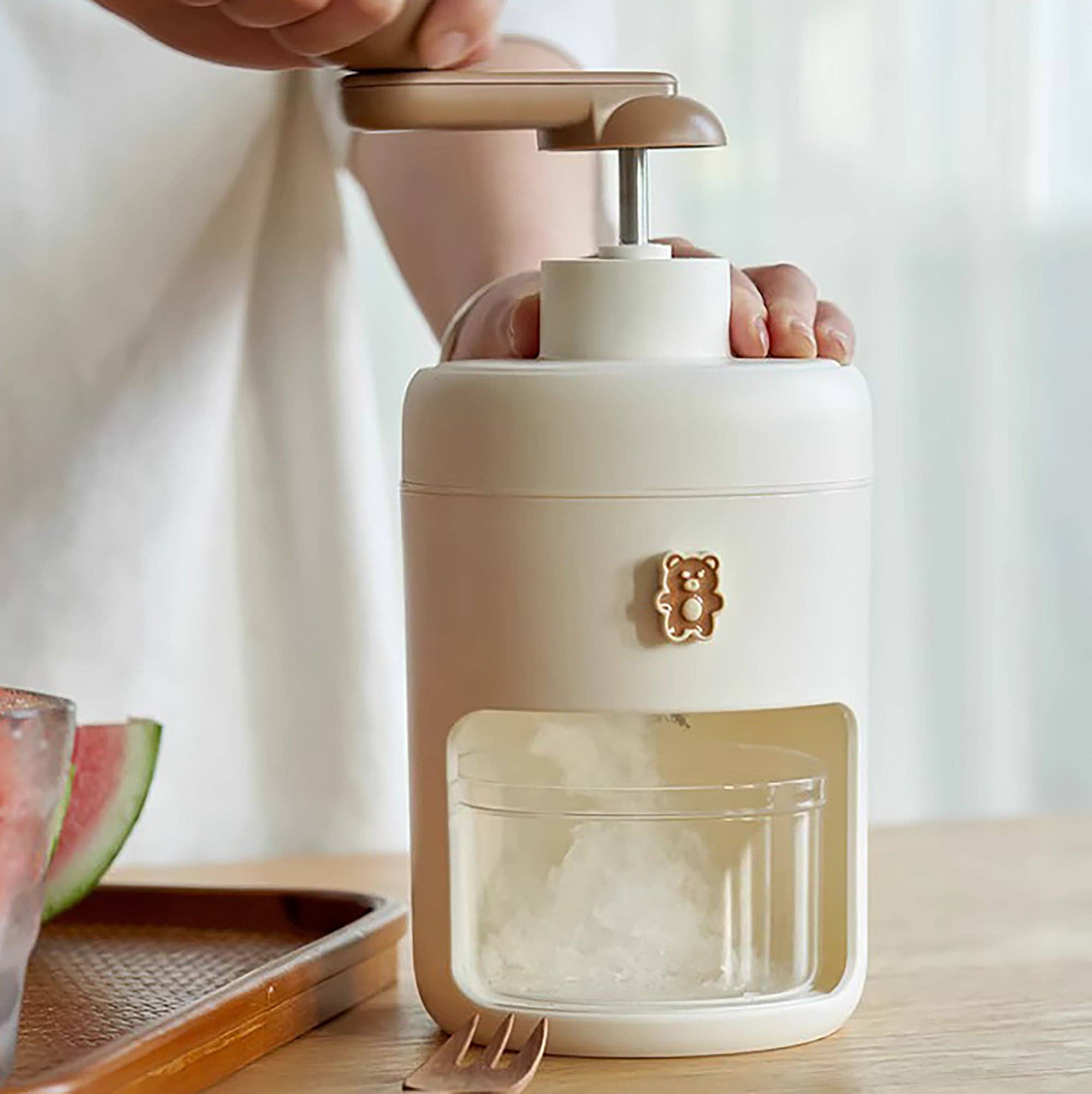 MinoCraft - Wholesale Kitchen Tool/Gadget - Manual ice crusher for homemade slushies2