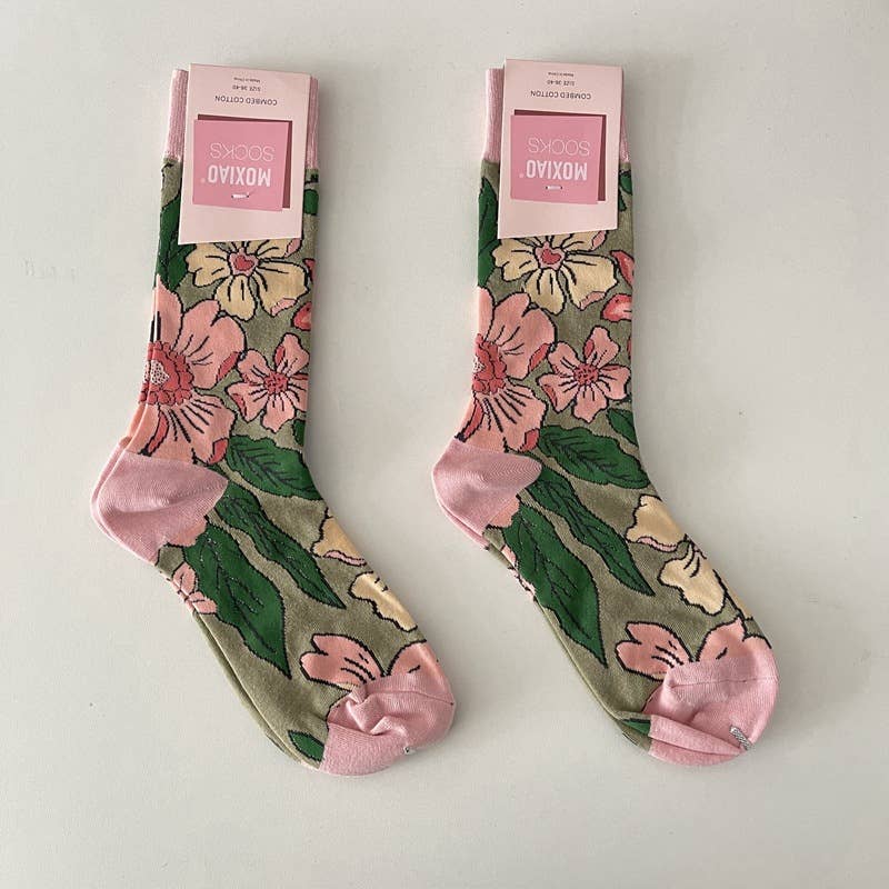 Tourtiwi - Wholesale Socks - Women's - Vintage Style Rose Floral Colored Crew Socks0
