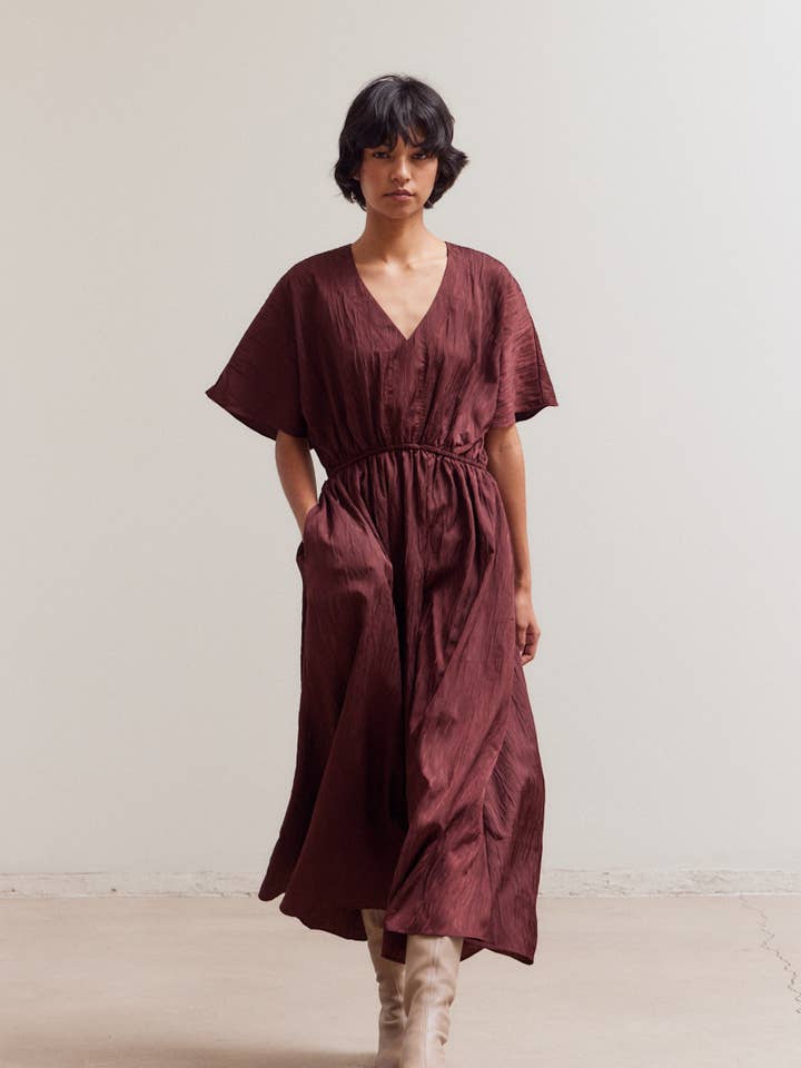 61206 - BAT WING SHORT SLEEVE DRESS for wholesale by Grade & Gather