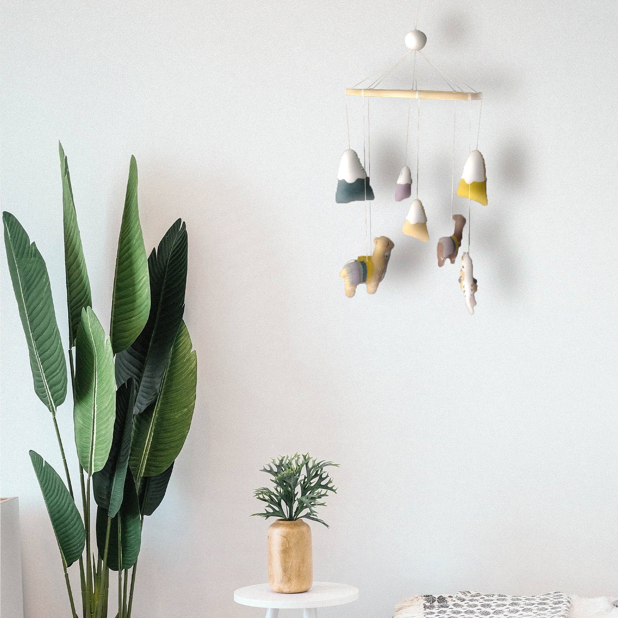 Global Crafts - Vendita all'ingrosso Giostrina culla - Carillon per culla con lama in feltro1