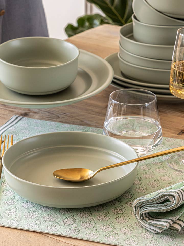 Rimmed Dinner & Cereal Bowls – Set of 4 for wholesale by over&back