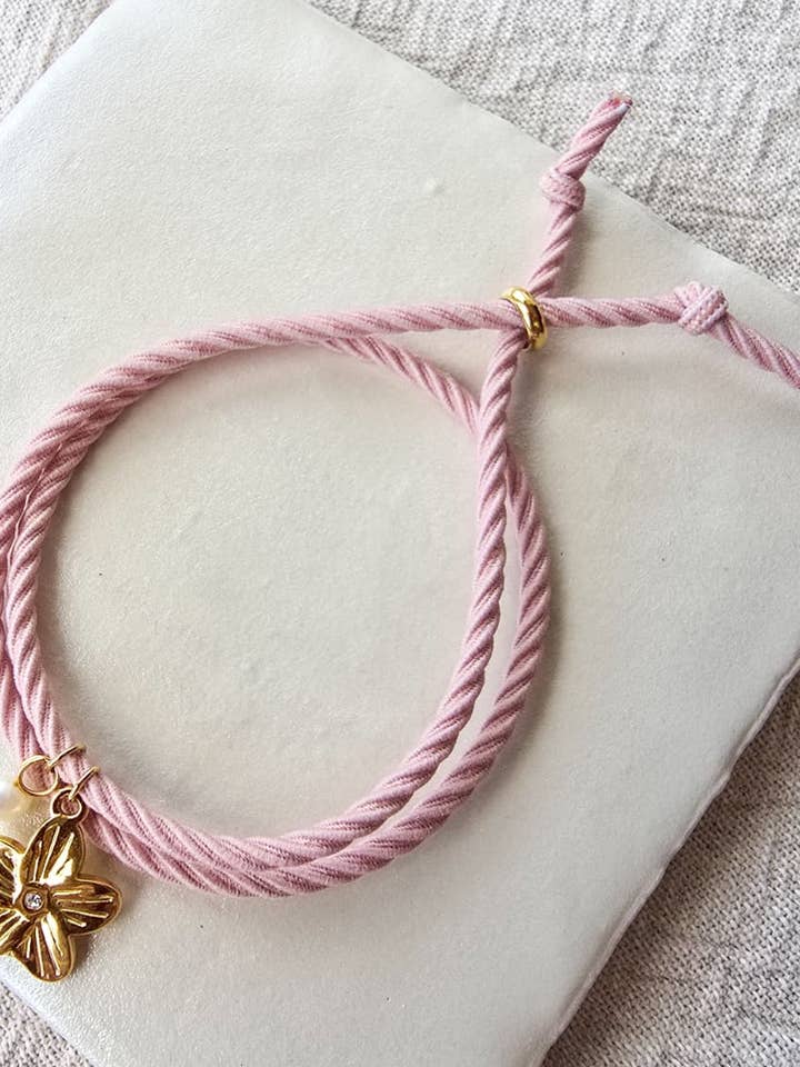 Bracciale Floral Glow per la vendita all'ingrosso da parte di What Goes Around