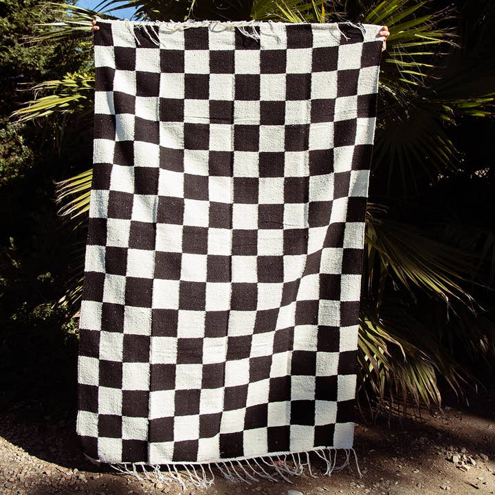 Sundream - Wholesale Throw Blanket - Black & Cream - Heavyweight Checker Throw Blanket