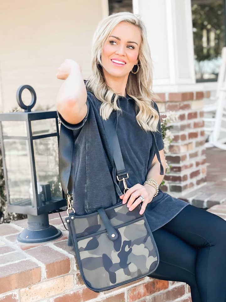 Nylon Courier | Choose Your Strap for wholesale by Threaded Pear