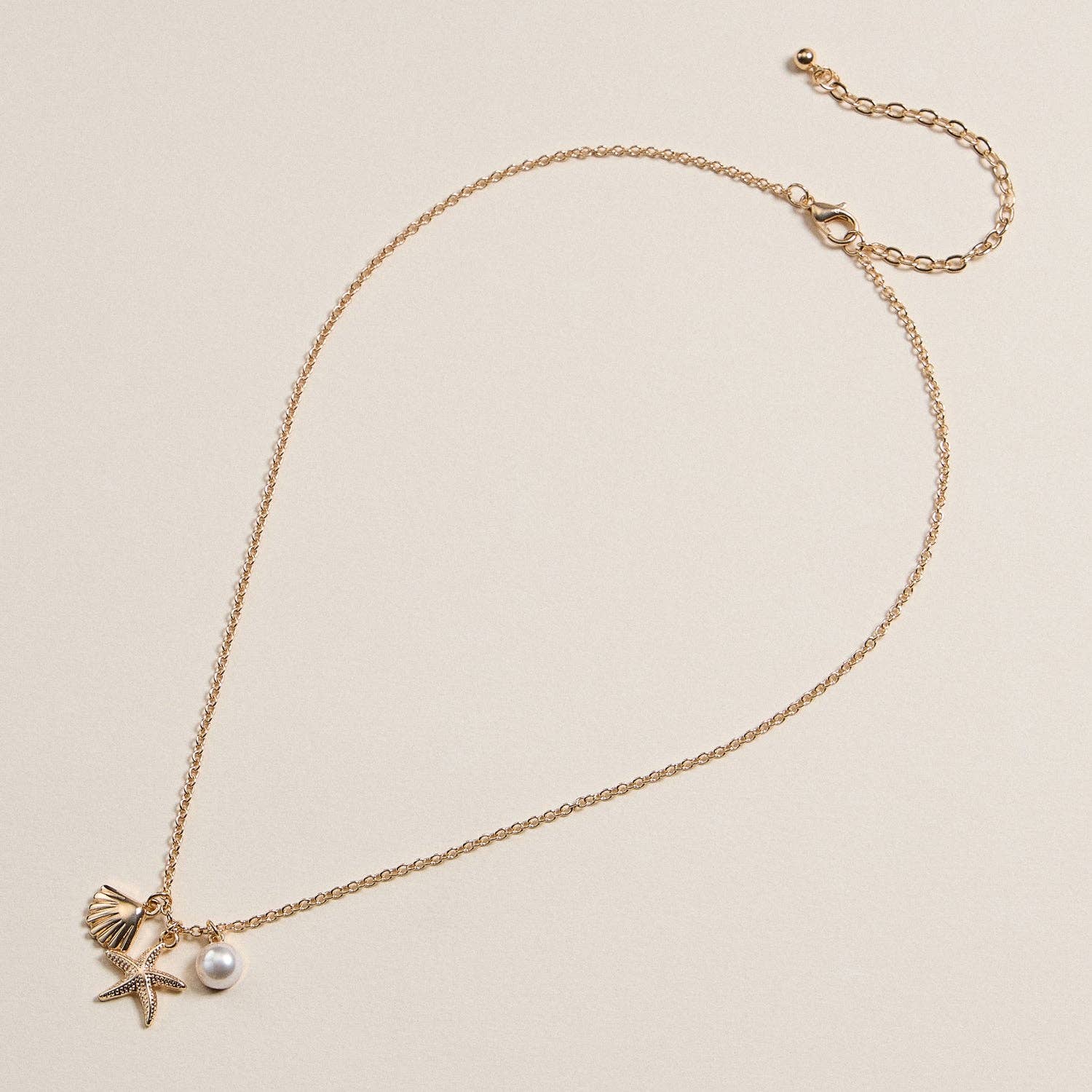 Lilla Haven - Wholesale Pendant/Charm Necklace - Seashell and Starfish Charm Necklace with Pearl1
