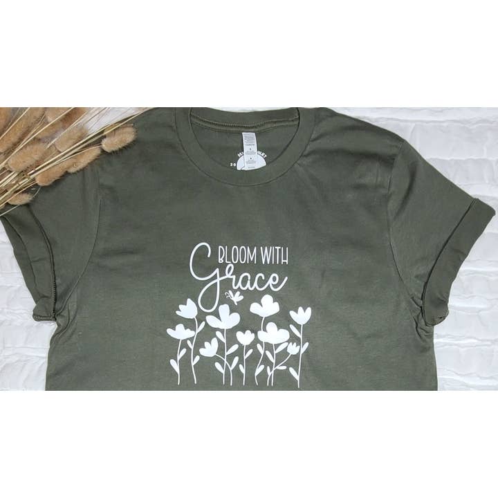 T-shirt Bloom with Grace pour la vente par Design by Juliet LLC