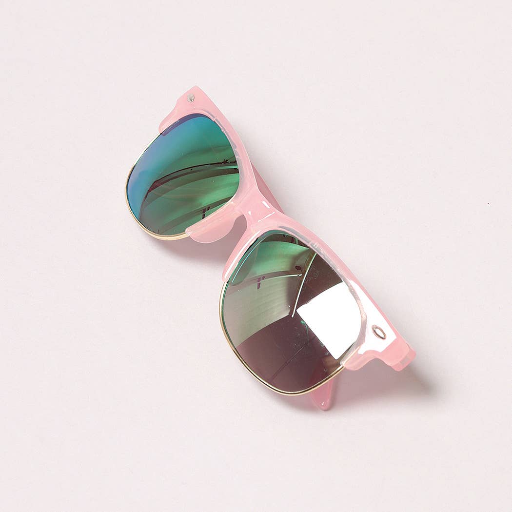 12 OLIKA FÄRGER Barnens reflekterande mode solglasögon för wholesale på Faire10