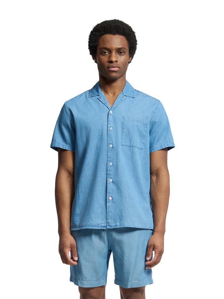 Kervin Lichtgewicht Denim Geweven Overhemd-423 Denim Blauw voor wholesale door Psycho Bunny