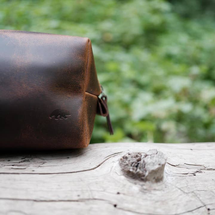 Kodiak Leather - Wholesale Toiletry Bag - Unisex - Kobuk Dopp Kit2