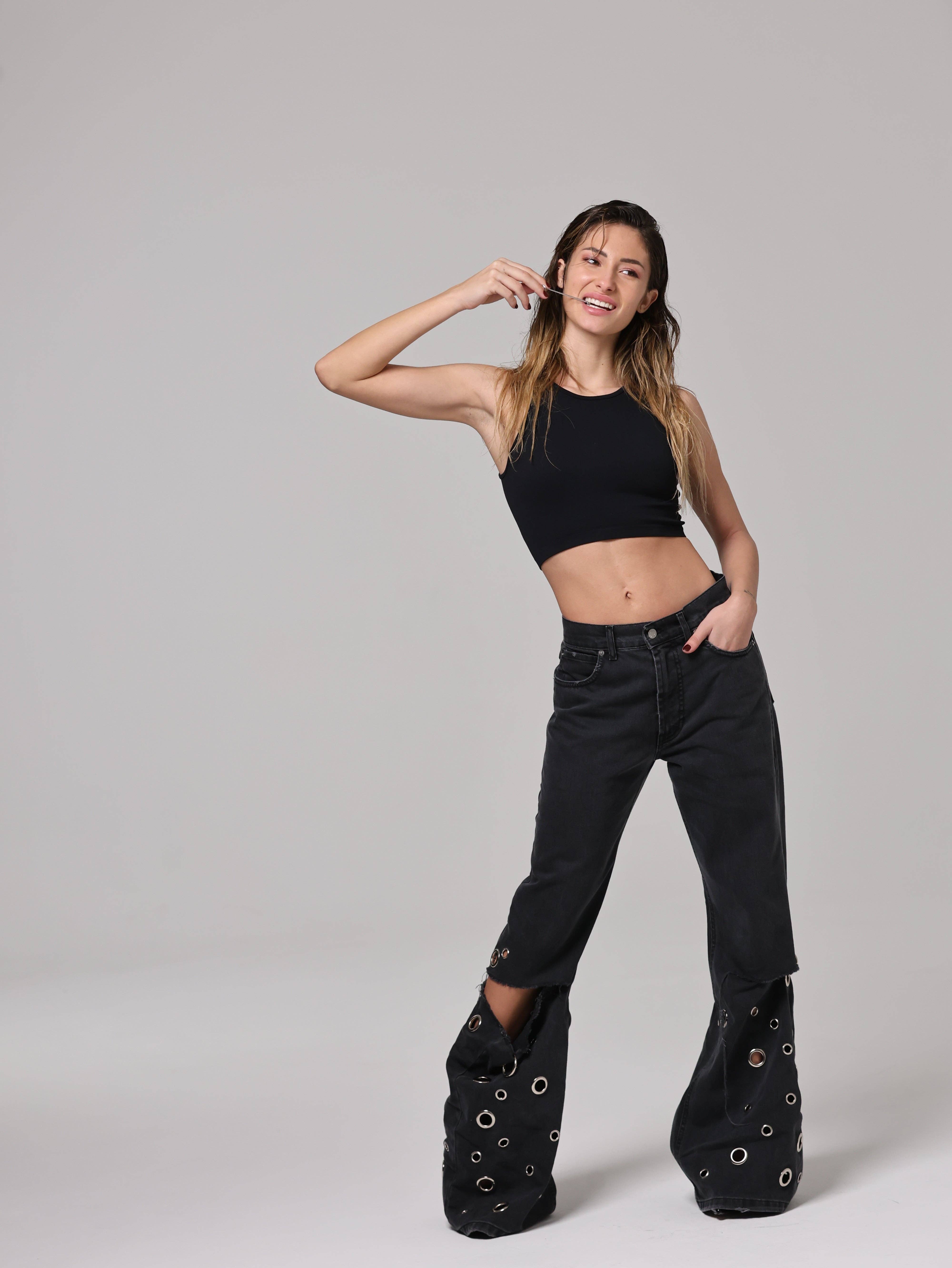 GiSar - Vente Jean – femme - DYNAMO18