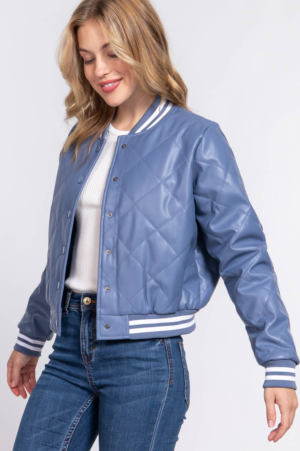 Active Basic | Active USA – Engroshandel Bomberjakke - Dame – Langærmet quiltet bomberjakke i kunstlæder (PU)10