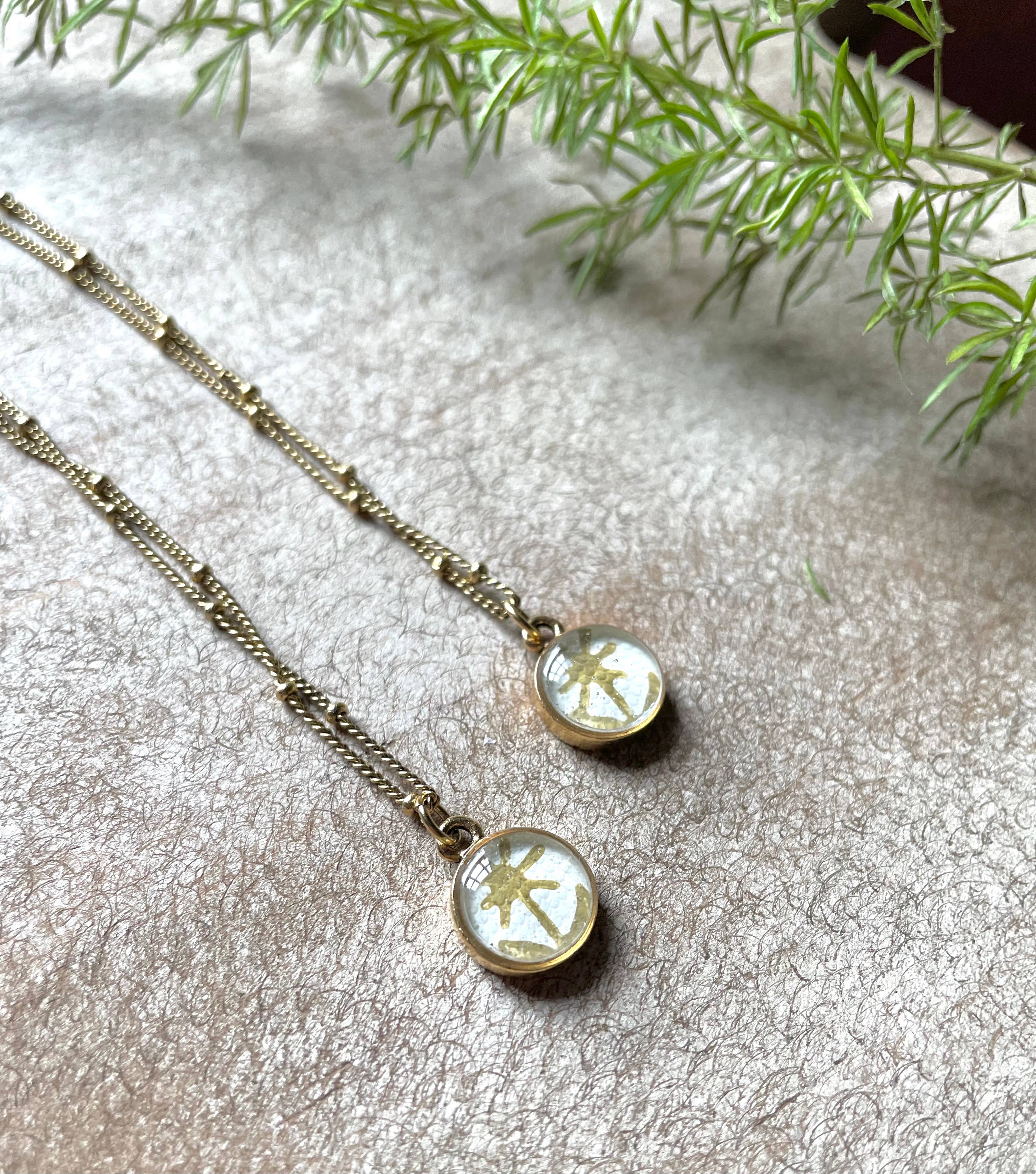 joeyfivecents - Wholesale Pendant/charm necklace - Tiny gold pendant flower necklace - whimsical, garden inspo1