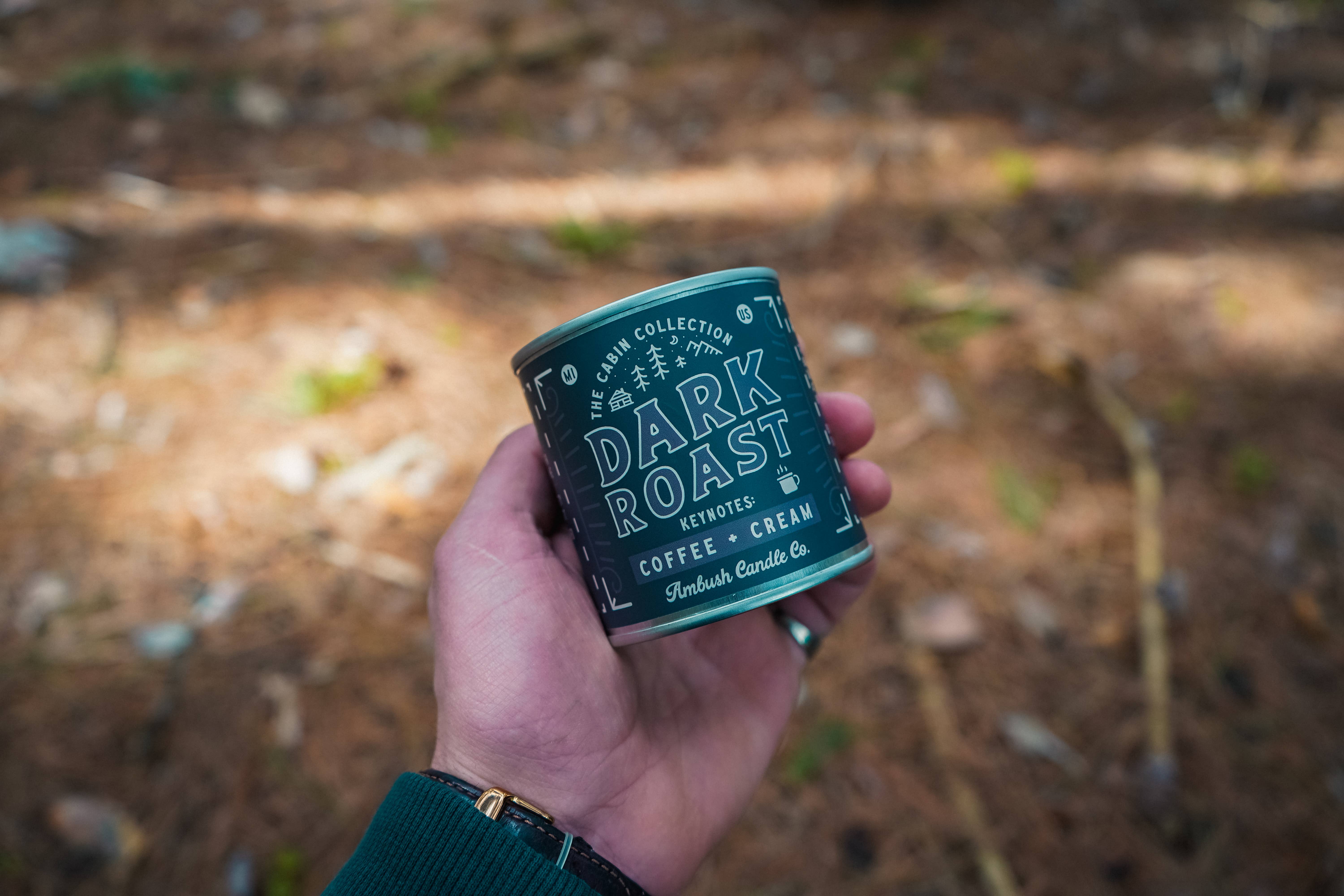 Ambush Candle Co. - Venta al por mayor Velas en tarros - Dark Roast | Vela de soja de 8 oz con café y crema9