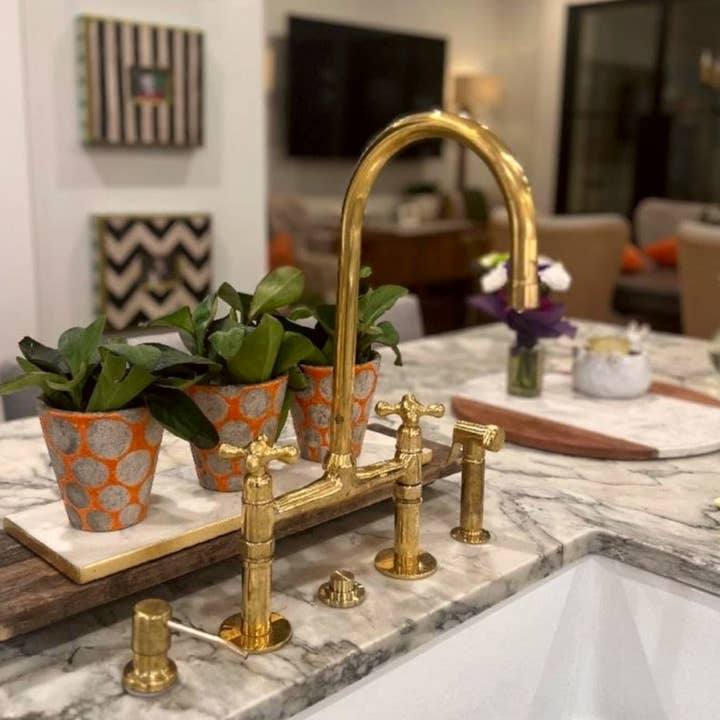 Terracotta Design LTD - Vente Ustensile/gadget de cuisine - Unlacquered Brass Kitchen Faucet, Handmade Brass Sink Faucet