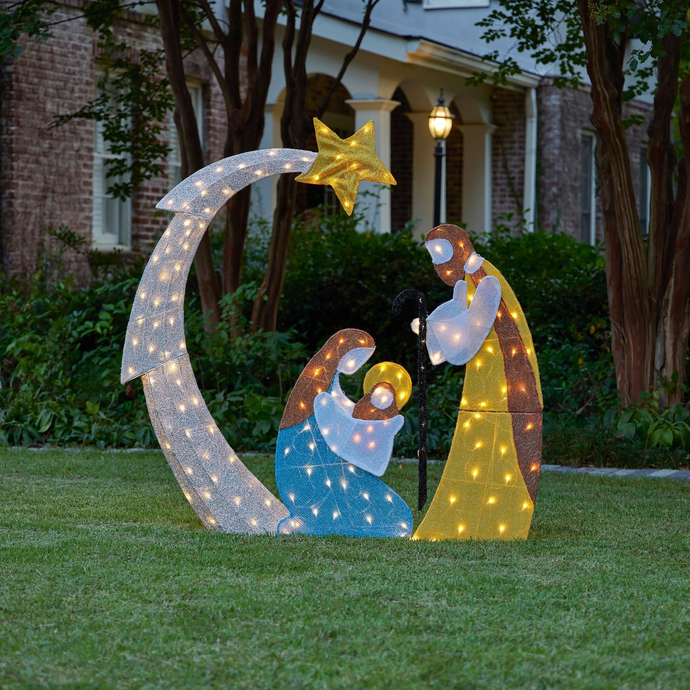 Seasonal LLC - Wholesale Nativity Scene Decor - Shooting Star Nativity Set with 160 Warm White LED Lights (Plug In)