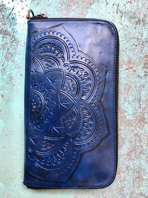 LEADERS IN LEATHER - Wholesale Wristlet - Zip Around Tooled Leather Wallet with Detachable Wristlet10