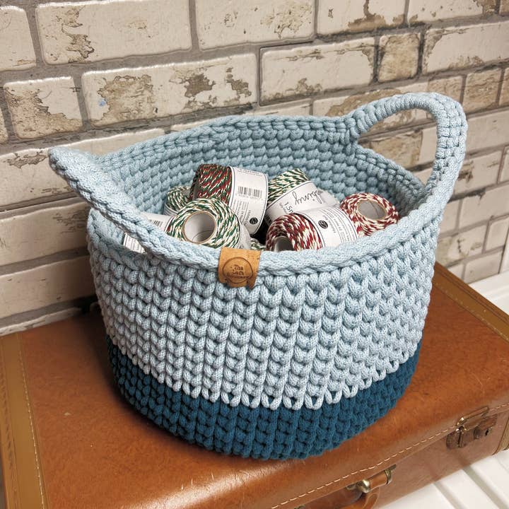 The Left Hookery - Wholesale Knitting/Crochet Supplies - Two Tone Crochet Basket Kit1