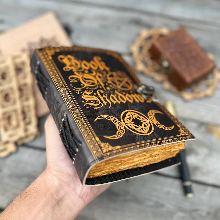 Jay mataji Handicrafts - Vente Journal intime - Livre des Ombres, grimoire en cuir, journal en cuir magique4