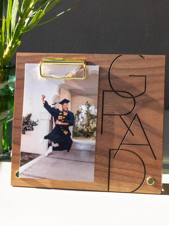 Struttura moderna in legno Grad per la vendita all'ingrosso da parte di Hereafter