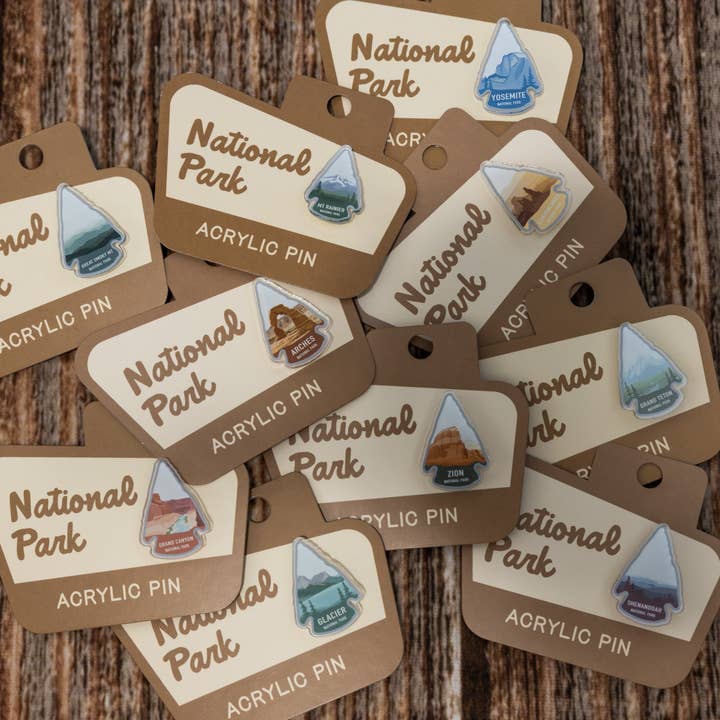 Wildtree - Wholesale Lapel Pin/Button - Custom Acrylic Pin - 25 Units of 1 Design2