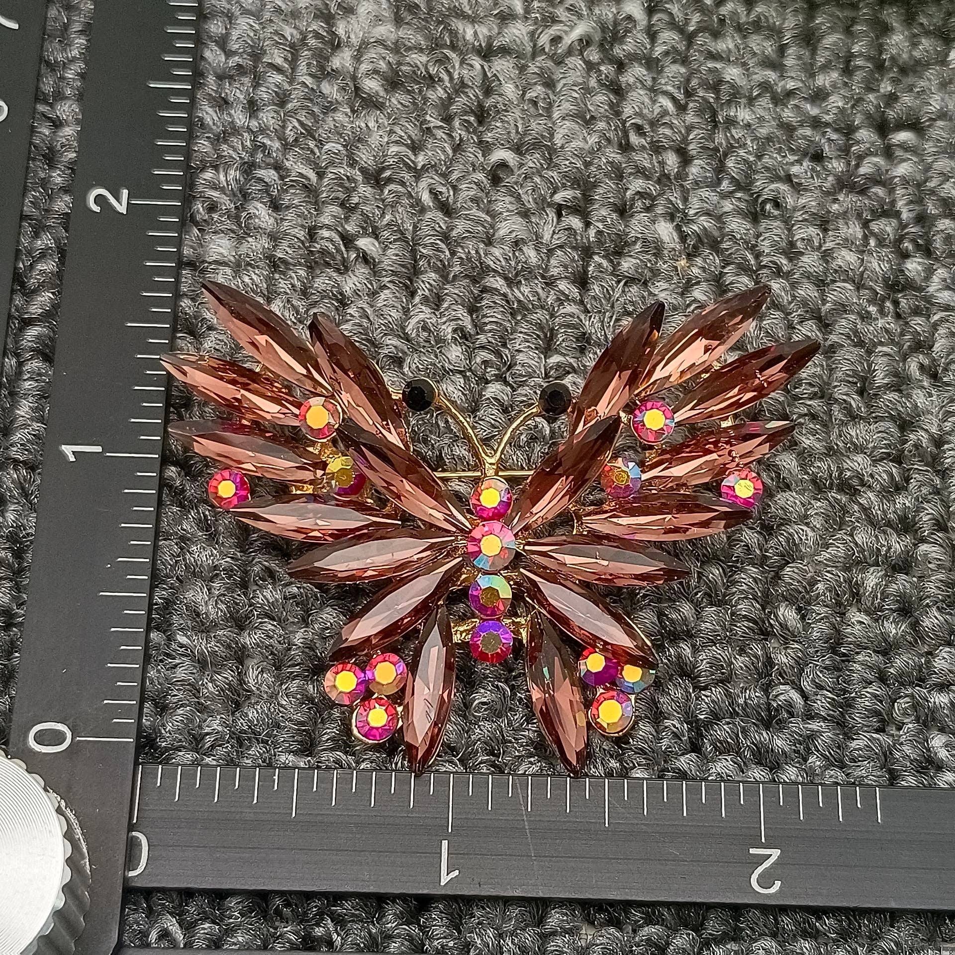 Mio Queena - Venta al por mayor Broches - Broche de mariposa con diamantes de imitación de cristal brillante3