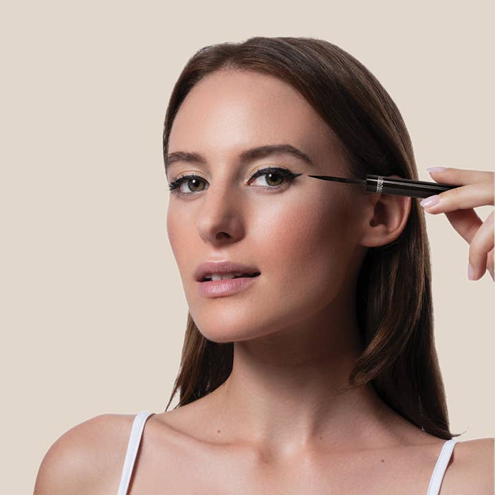 T-Leclerc Cosmetics - Wholesale Eyeliner/Pencil - Eyeliner Active Growth4