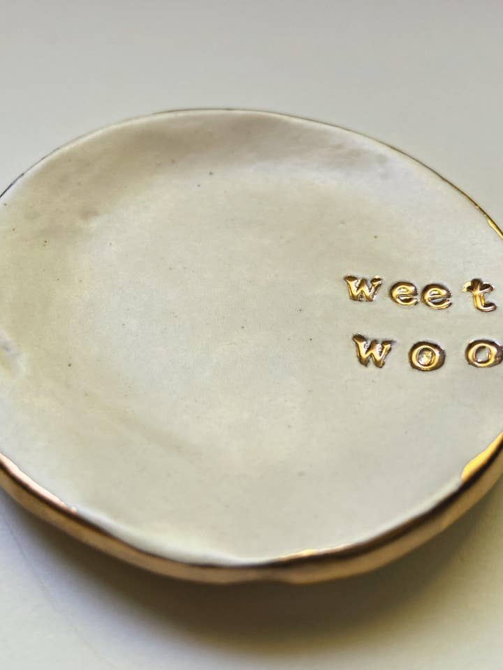 Weet Woo Dish for wholesale by Gloria Faye